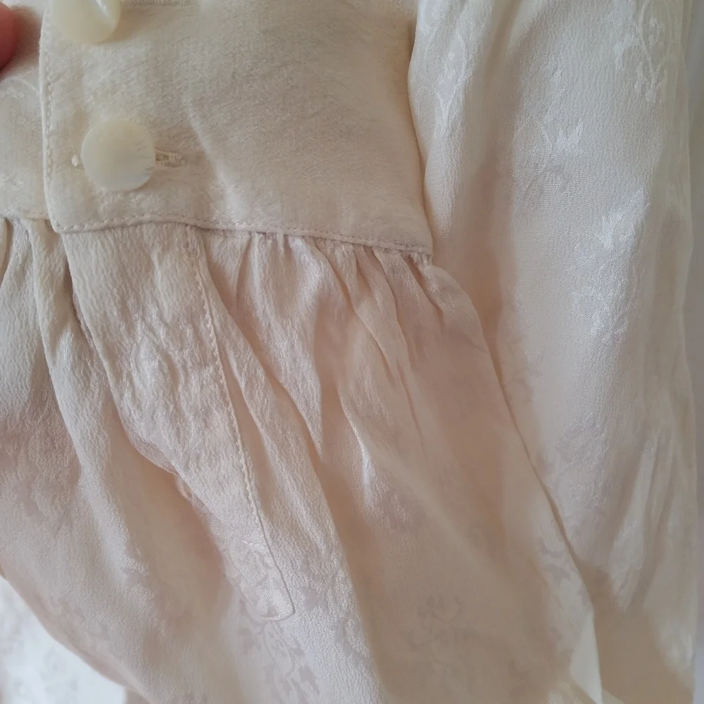 Celine Printed Blouse - Picture 12 of 13